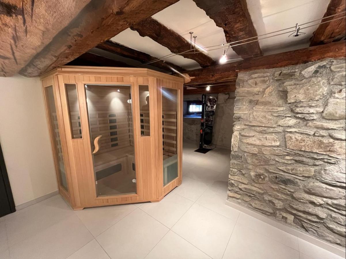 Chalet / Maison Bourgeoise Entièrement Rénovée *